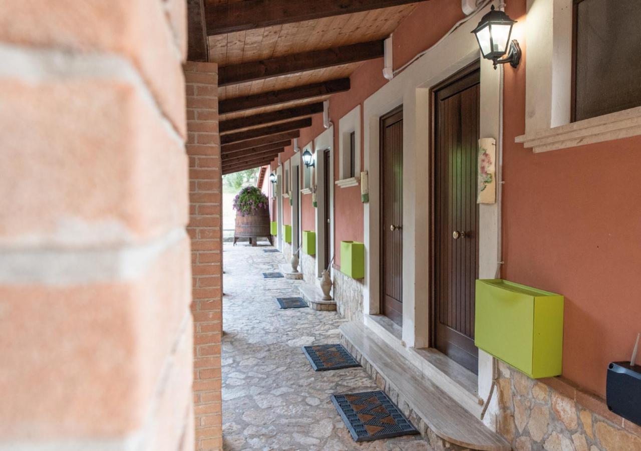 Il Sorgituro - Agriturismo Postiglione Zewnętrze zdjęcie