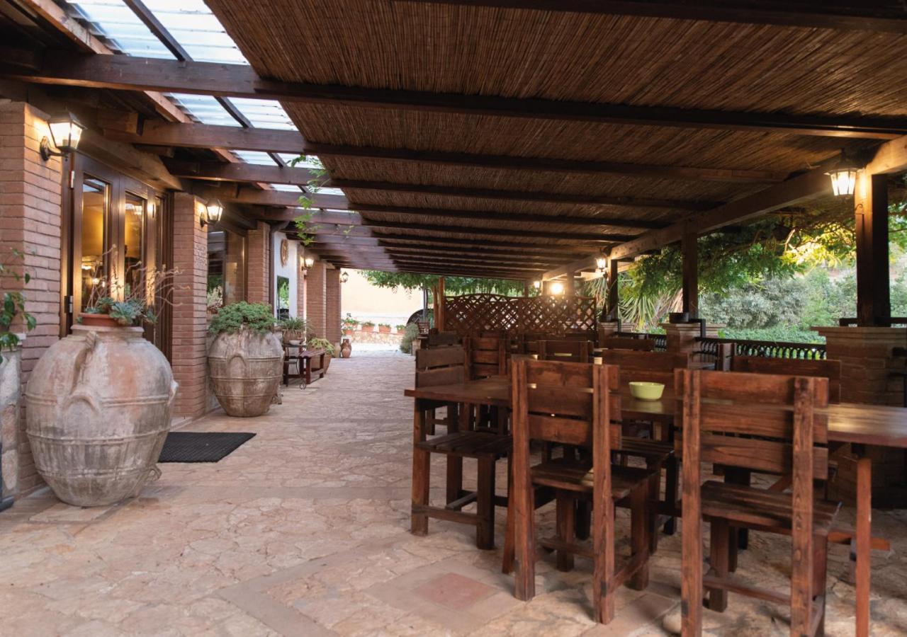 Il Sorgituro - Agriturismo Postiglione Zewnętrze zdjęcie